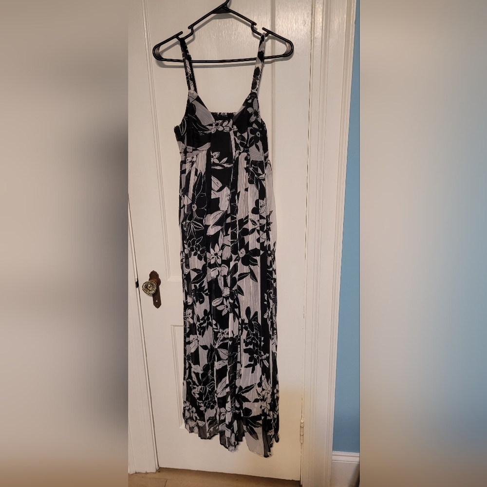 Resort Cruise Wear Black & White Floral Chiffon Maxi Dress Sz Small